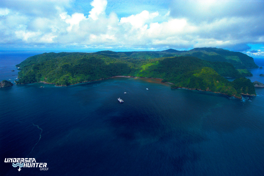 Banner Cocos Island