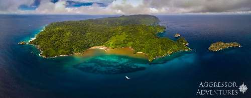 Punti immersione a Cocos Island cocos-island-okeanos-aggressor-i.jpg