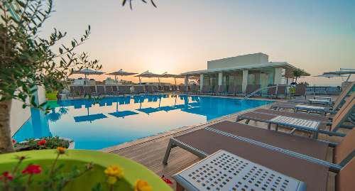 Malta hotel-maritim-piscina-panoramica.jpg
