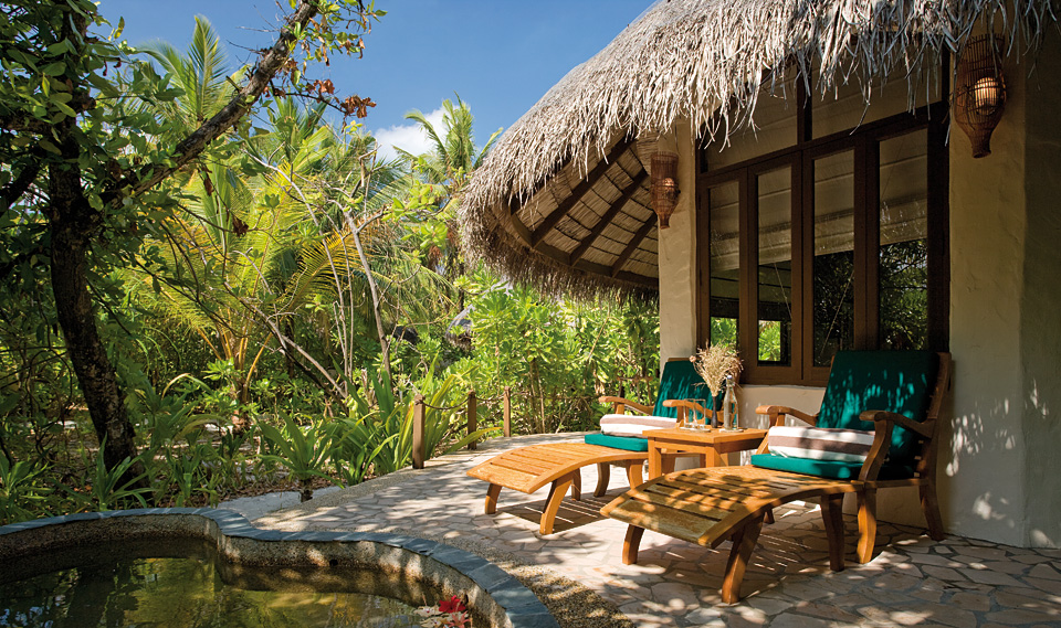 Coco Palm Dhuni Kolhu deluxe-villa-veranda.jpg
