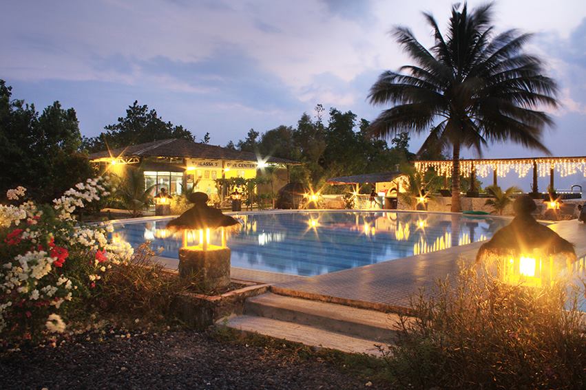 Thalassa Dive Resort - Manado thalassa-at-night.jpg